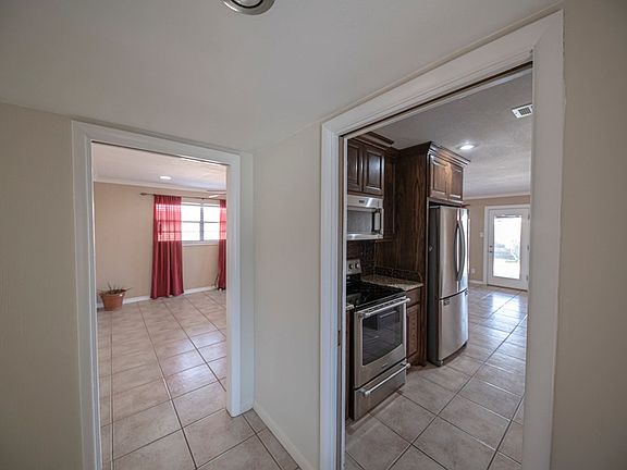 5th image of 3313 Mariana Ave