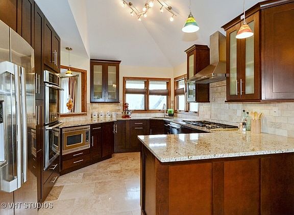 4th image of 520 Alexandria Dr