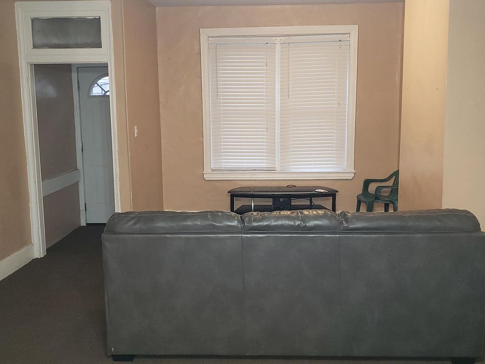 2nd image of 2651 N Napa St