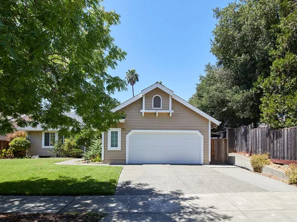 1981 Respite Place, Santa Rosa, CA 95403