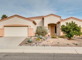 82 N Via Del Clavelito, Green Valley, AZ 85614