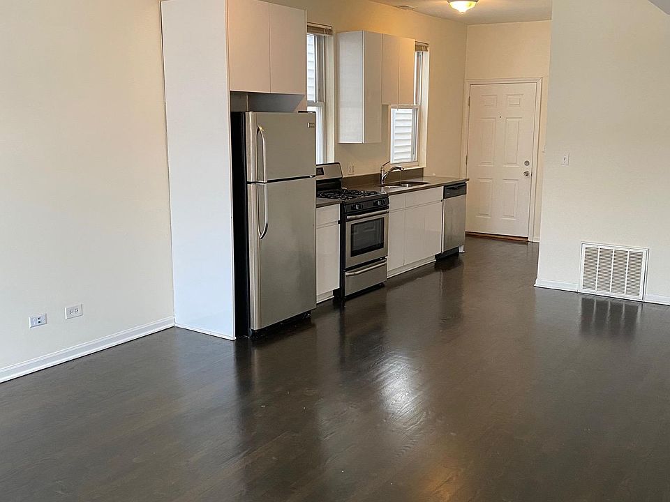 1st image of 2438 N Ashland Ave #Kxdme90vz