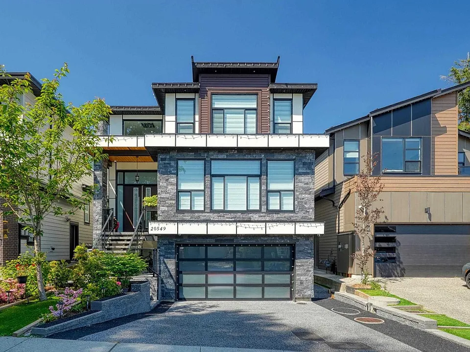 20549 70a Ave W #1