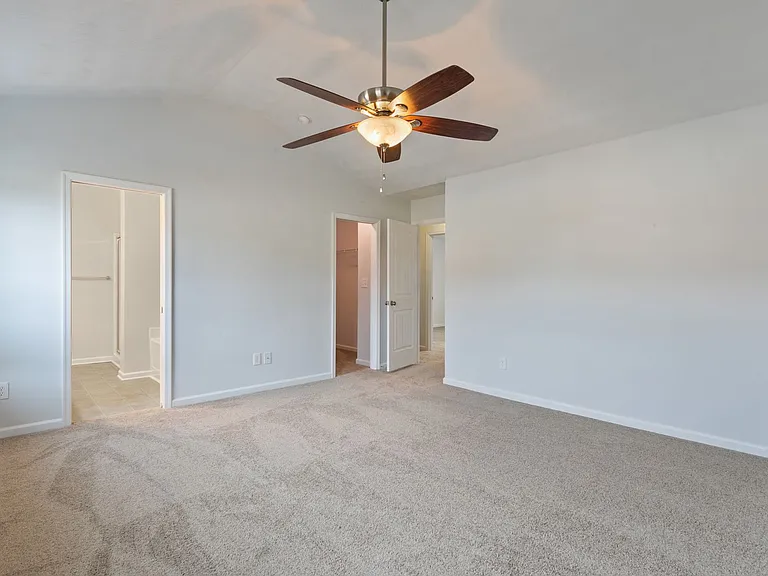 60 Manilla Ln — Photo 19