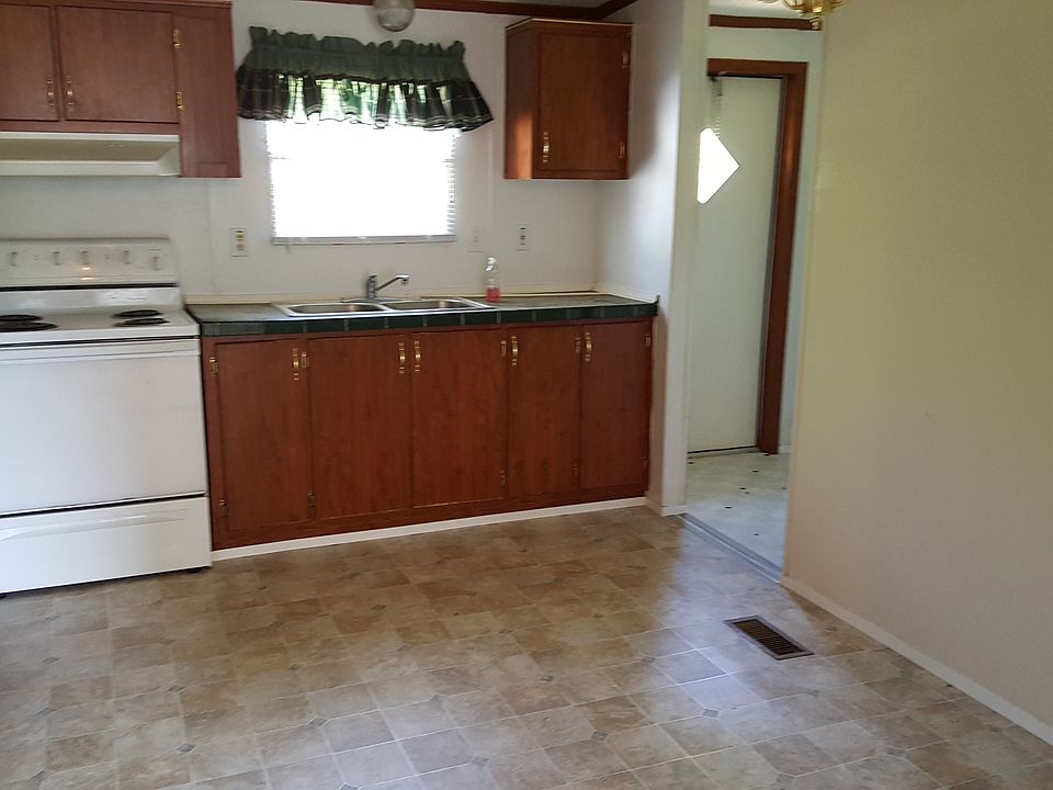 2nd image of 1016 Morgans Fork Rd
