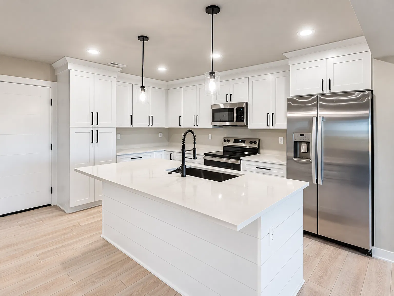 14433 Springbrook Trl — Photo 2