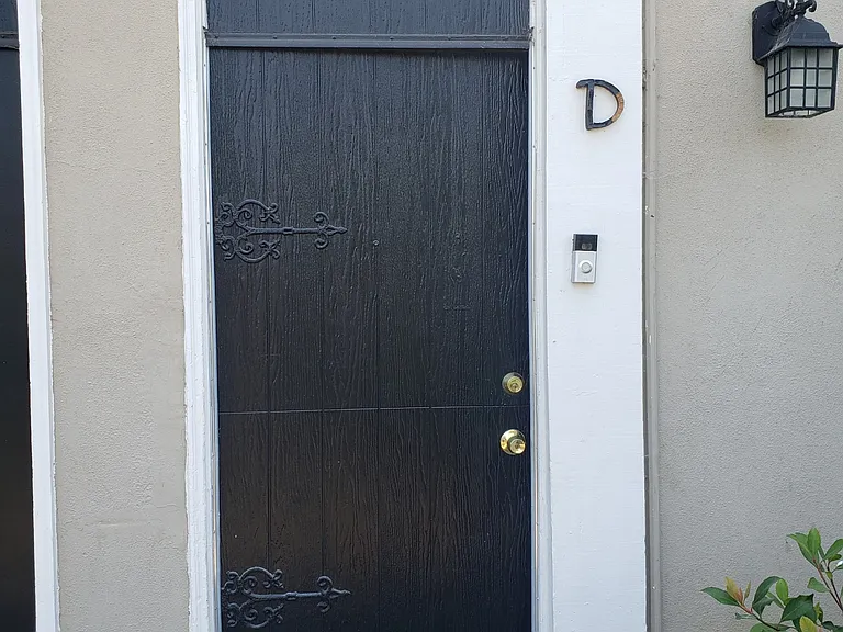 290 Hazel St #D — Photo 2