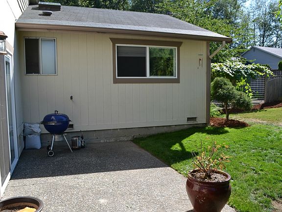 3rd image of 410 96th Ave SE