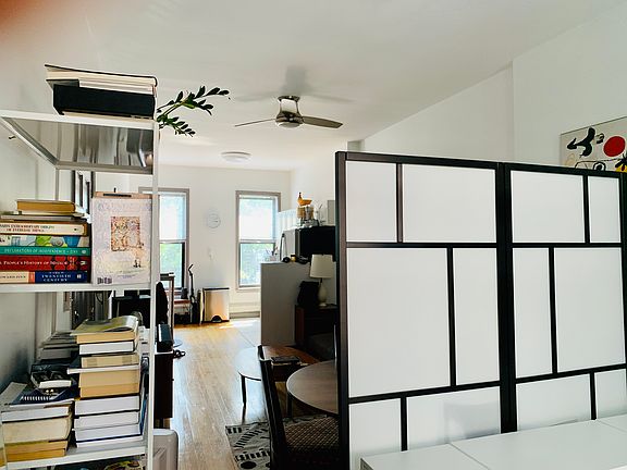 3rd image of 102 15th St APT 2