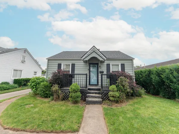 2249 Maple St, Columbus, IN 47201