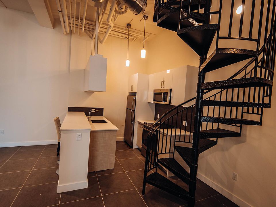 1st image of 939 S Broadway #1041