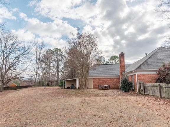 3rd image of 106 Pear Ln