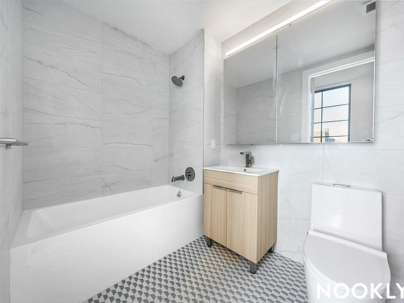 3rd image of 40 Bruckner Blvd #205