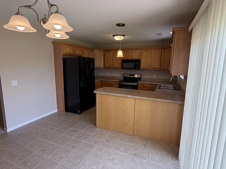 4310 Culpeper Dr — Photo 3