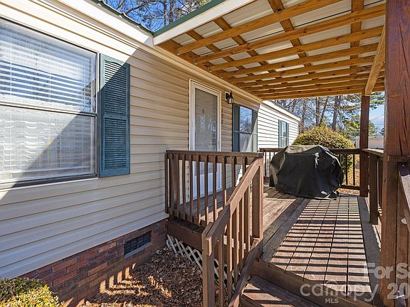 5th image of 128 Tumbleweed Dr