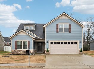 555 High Echelon Cir, Smyrna, TN 37167