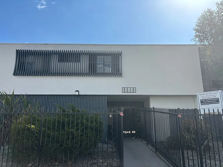 6930 Fulton Ave — Photo 2