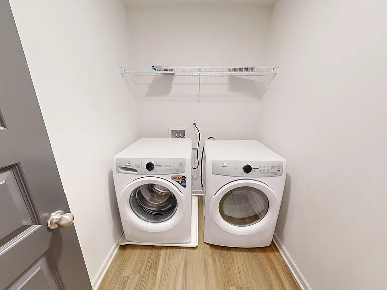 Quinn Residences at Dorchester Place — Photo 170