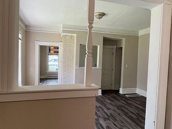 5th image of 481 Edmund Ave #1