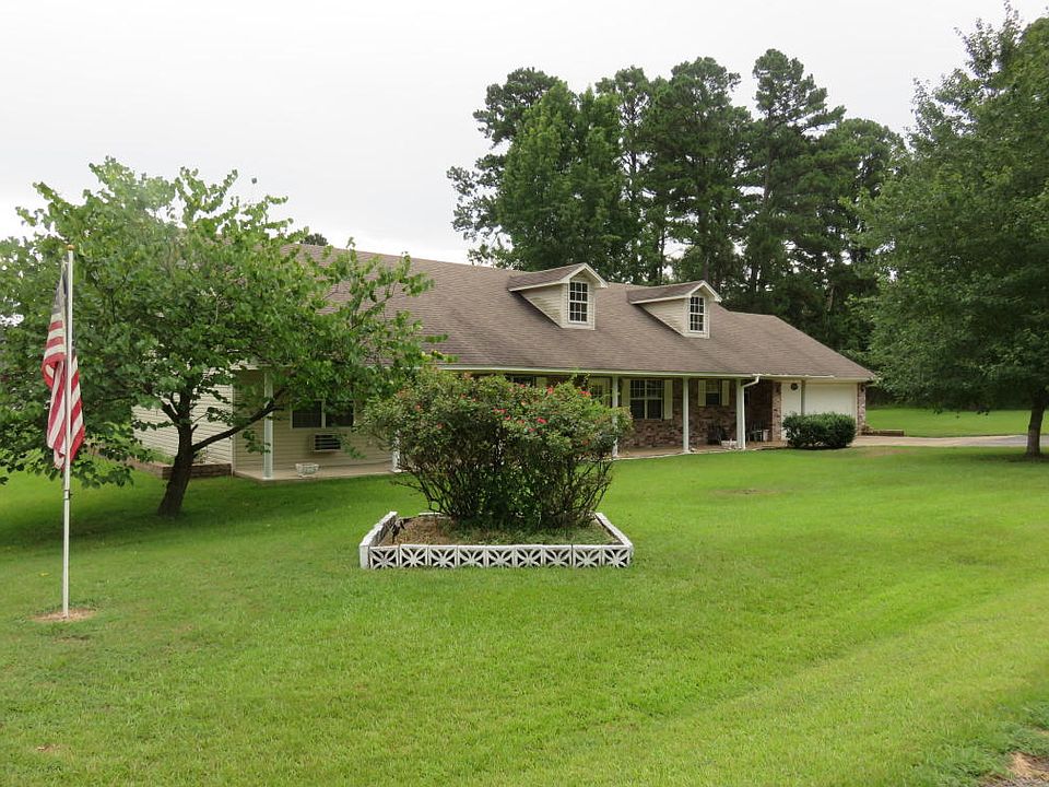 1st image of 592 Lakewood Dr