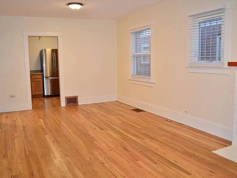 1009 E 5th Ave — Photo 10