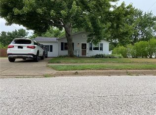 3596 Hiwood Ave, Stow, OH 44224