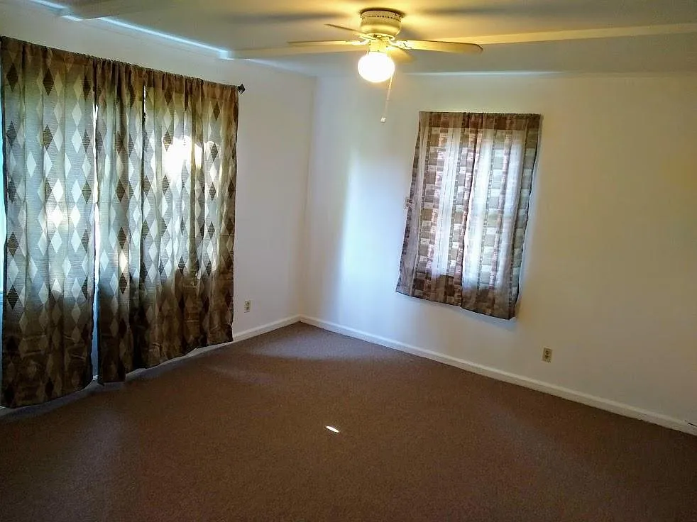 9 Woodbridge St photo 1