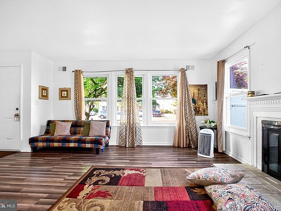 4th image of 46 Ptolemy Ct