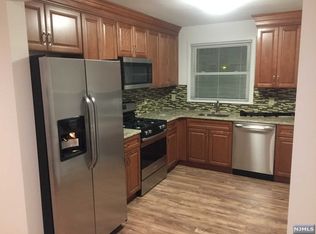 14-16 Reihl St, Elmwood Park, NJ 07407