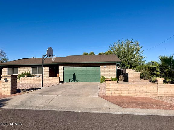 4th image of 16401 N 37TH Place