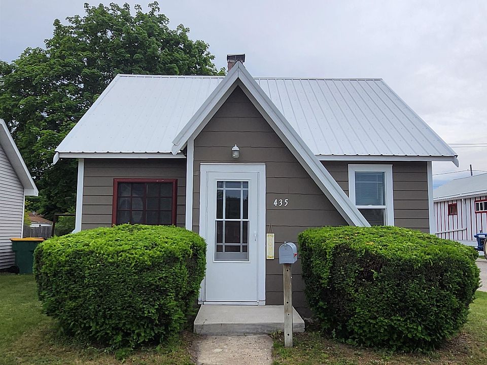 1st image of 435 E Cedar Ave