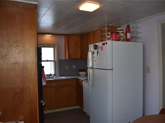 2nd image of 101 Saint Louis Ave