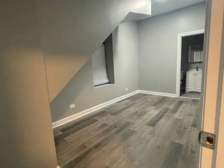 2842 W 25th Pl — Photo 3