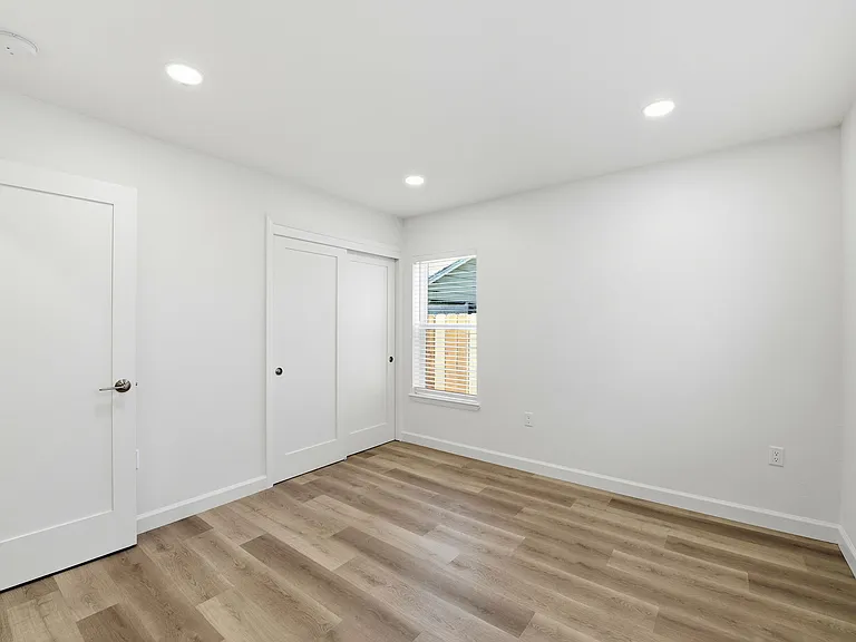 447 Alviso St — Photo 19