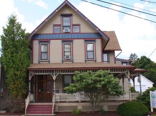27 Main St, Dallas, PA 18612