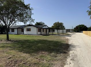 210 Ponderosa Ln, Burleson, TX 76028