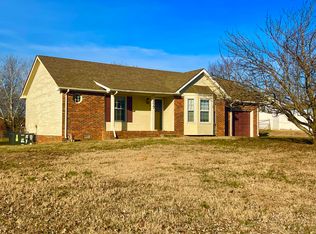 377 Manorstone Ln, Clarksville, TN 37042