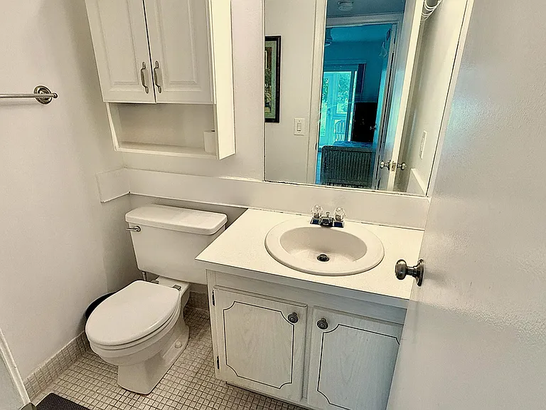 316 Markham Cres — Photo 12
