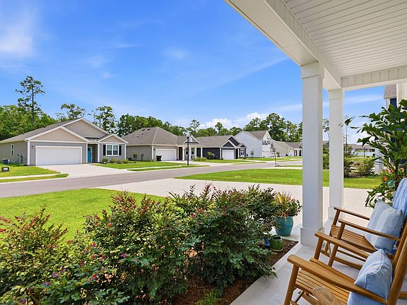 4th image of 1733 Ament Way SE