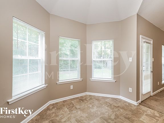 4th image of 3931 Neyland Valley Dr