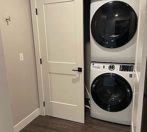 2nd image of 605 N 7th Ave #201
