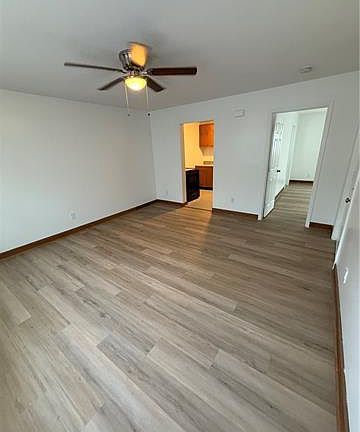 3rd image of 3701 Cadiz St