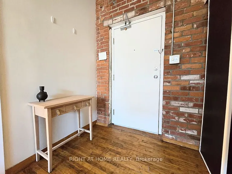 121 Prescott Ave #12 — Photo 2