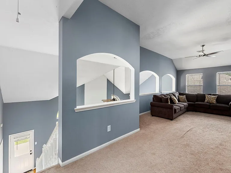 16315 Scotch Hollow Ln — Photo 27