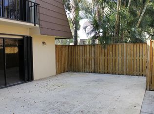 304 3rd Ct, Palm Beach Gardens, FL 33410