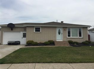 106 Parwood Dr, Cheektowaga, NY 14227