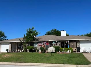 4501 Compass Ct, Fort Worth, TX 76135