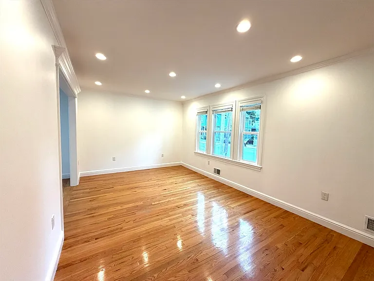 2329 Centre St #1 — Photo 16