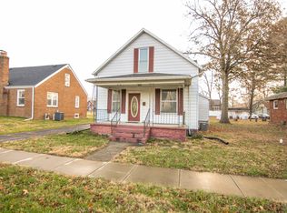 614 N 8th St, Vandalia, IL 62471