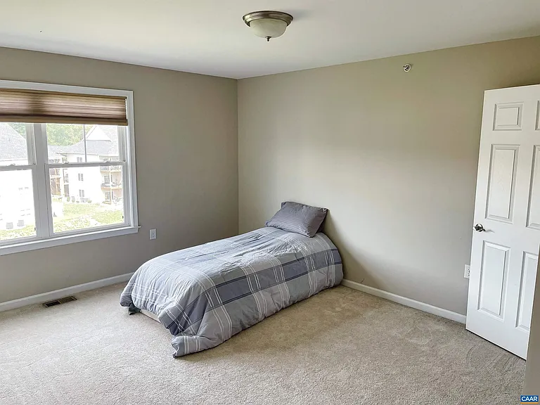 1280 Constitution Ct #303 — Photo 32